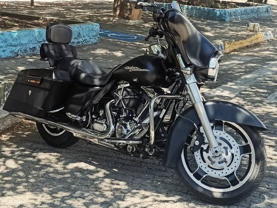 HARLEY-DAVIDSON STREET GLIDE HARLEY-DAVIDSON STREET GLIDE